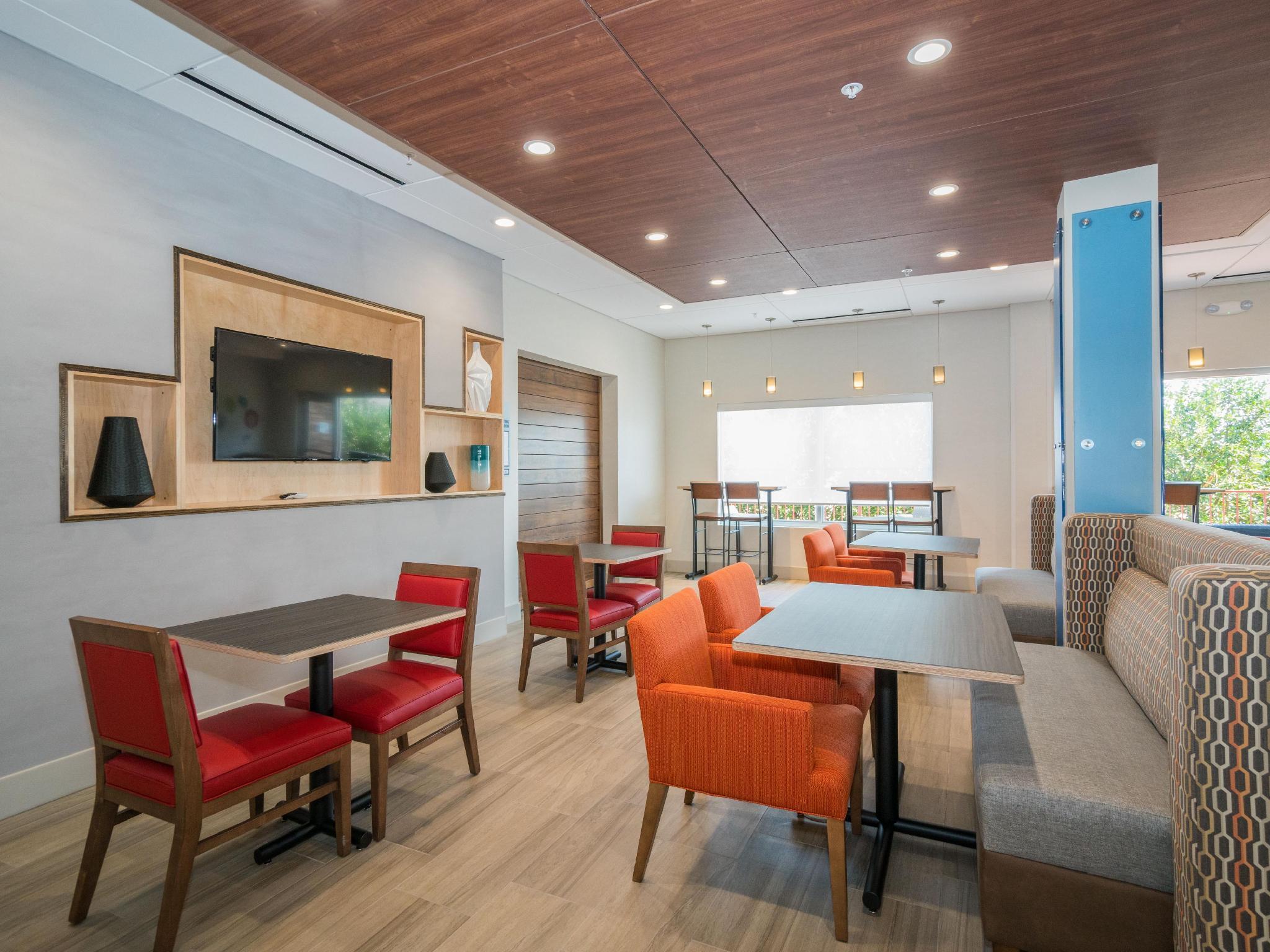 Holiday Inn Express & Suites - Southaven Central - Memphis By Ihg Extérieur photo